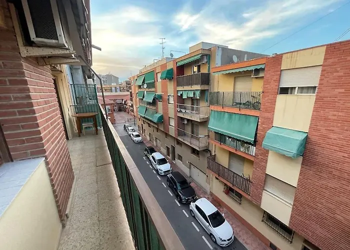 Piso Completo En Calle Rafael